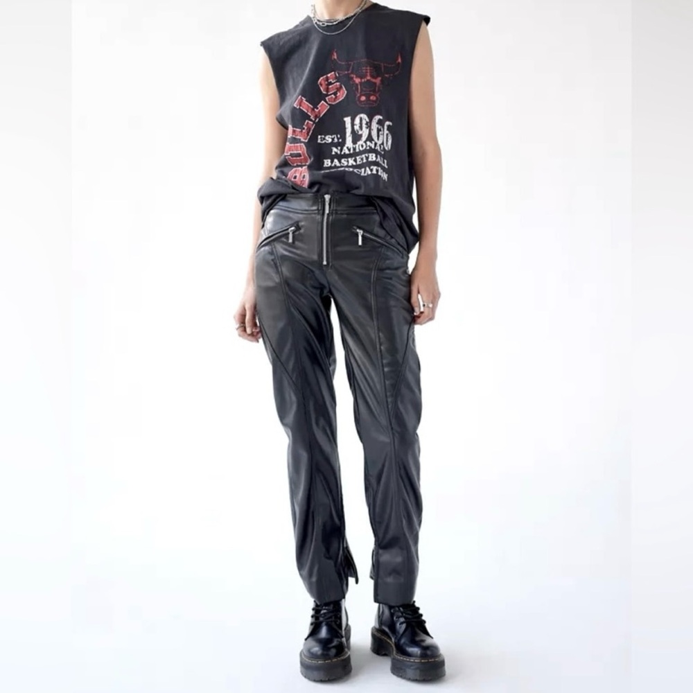 UO Olivia Faux Leather Zipper Pant